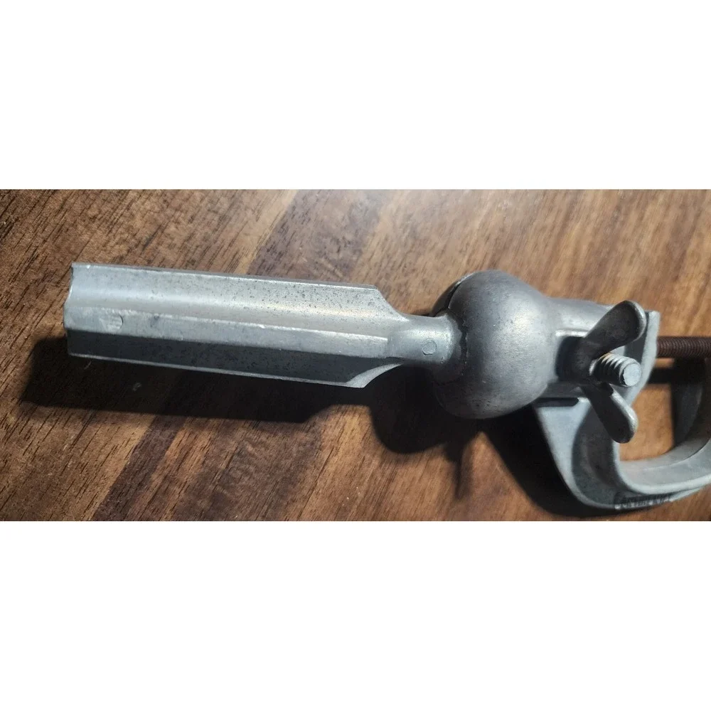 Pair Of 2 Vintage‎ Tool Continental Wig Block Holder Table Clamp